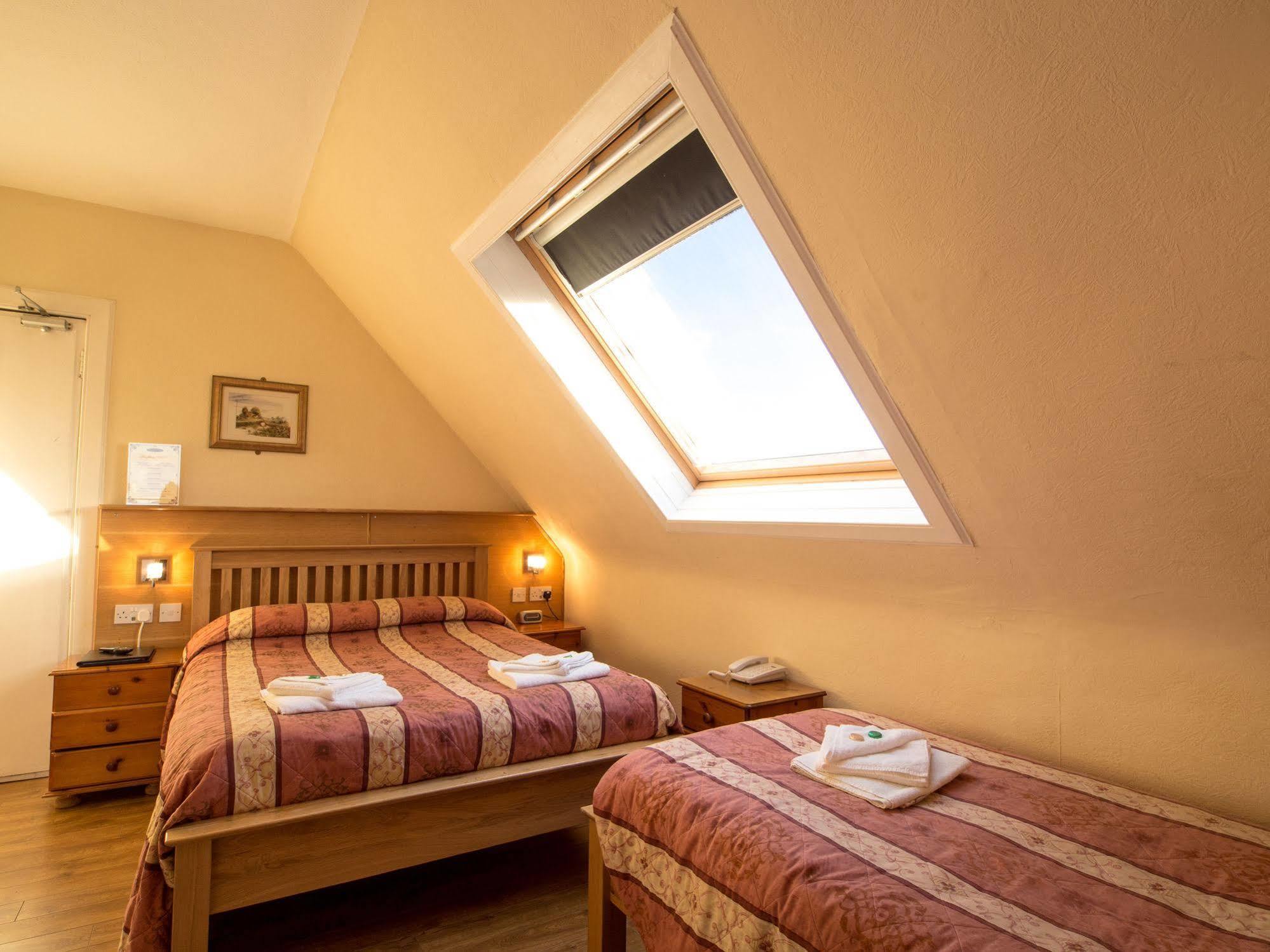 Corstorphine 3* EDI